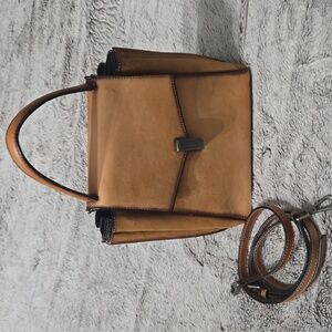 Chic Tan Leather Satchel